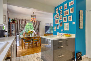Kitchen- click for photo gallery